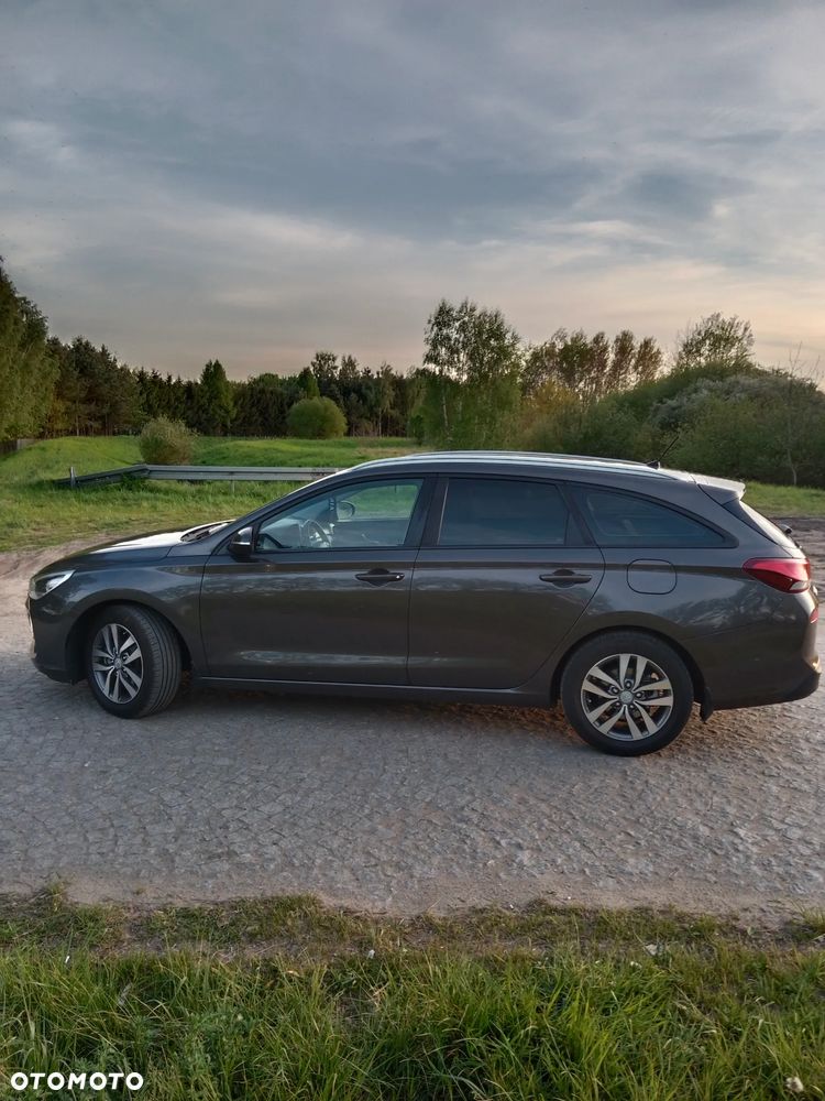 Hyundai i30 1.6 CRDi Classic + - 13