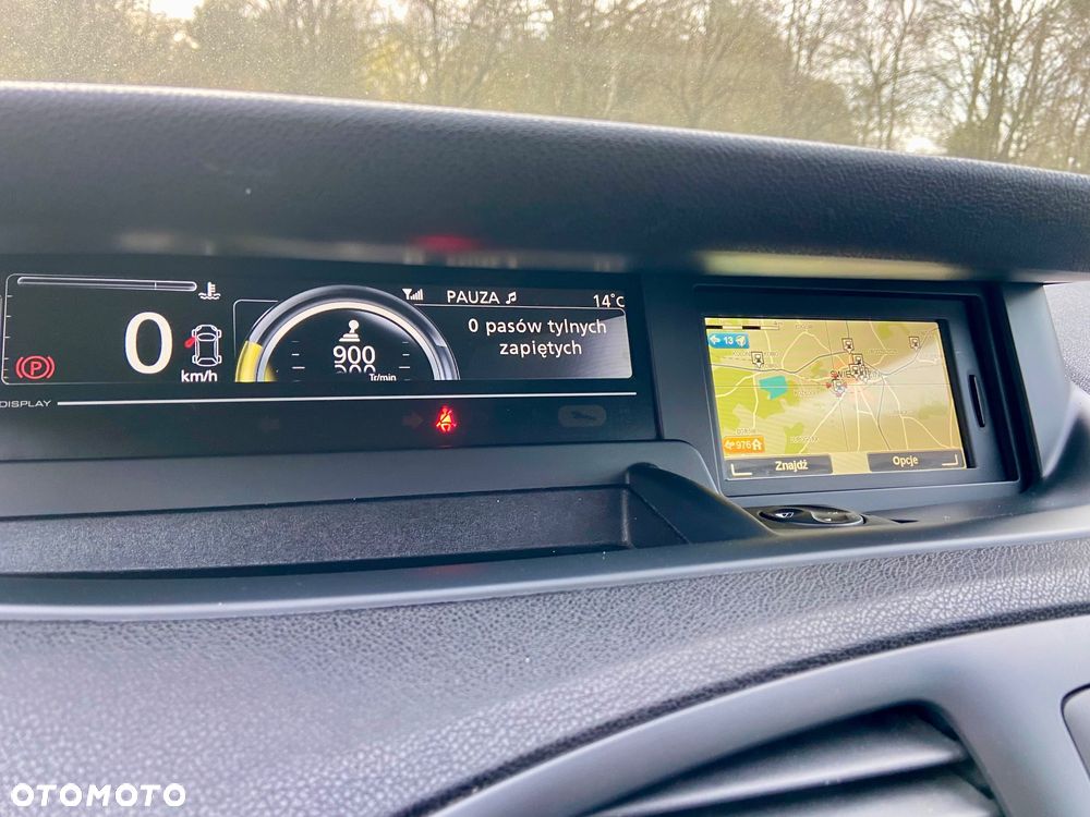 Renault Grand Scenic - 13
