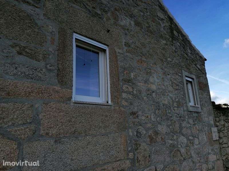 Casa restaurada t2 Penedono - Grande imagem: 4/12
