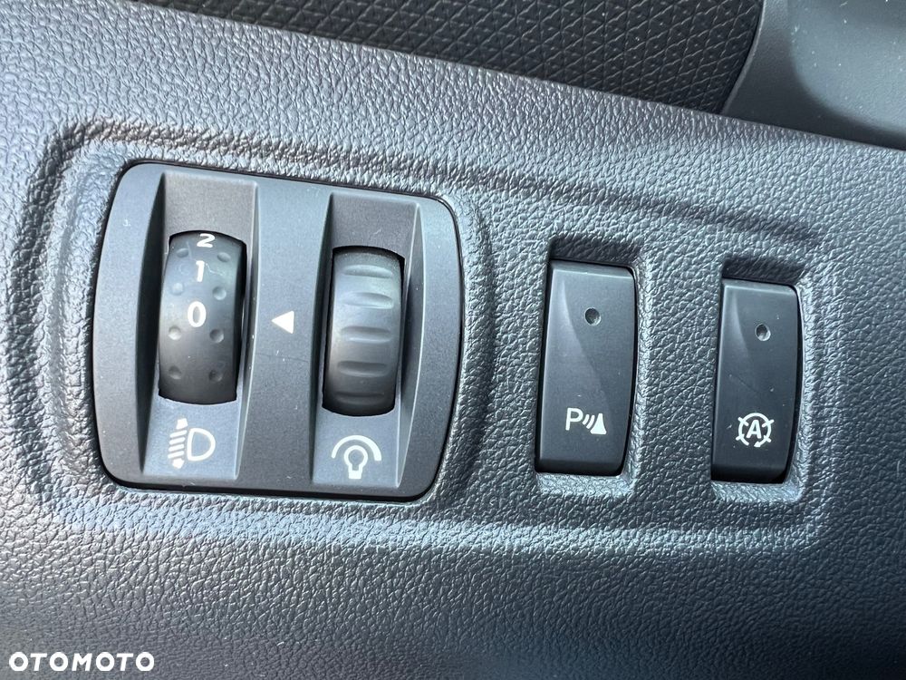 Renault Clio (Energy) TCe 90 Start & Stop LIMITED - 26