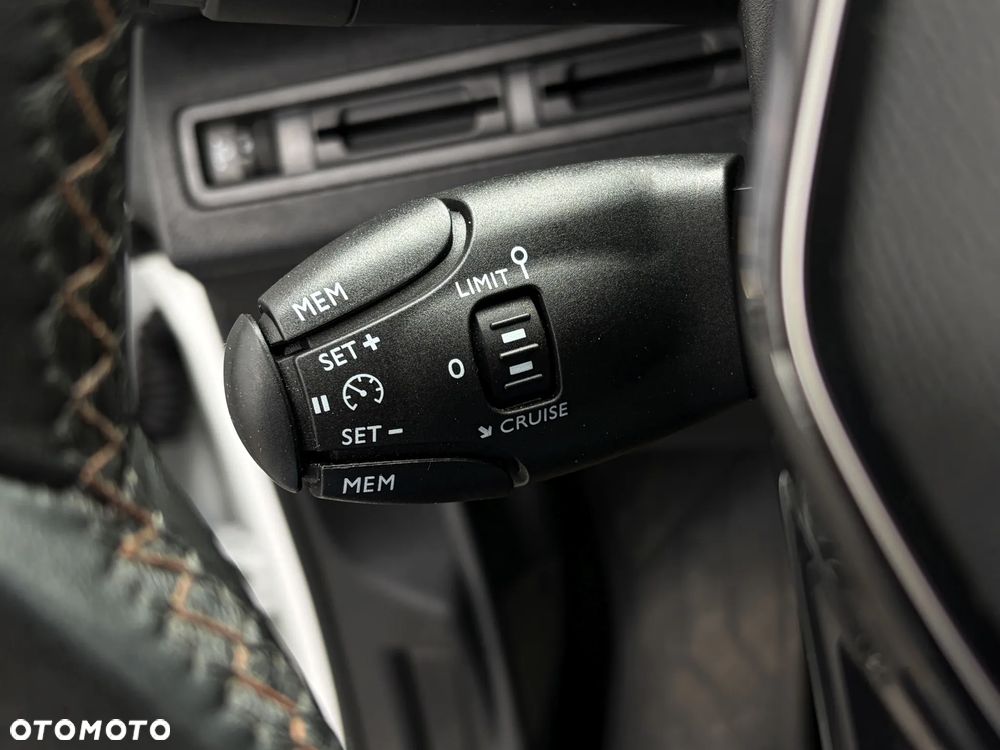 Peugeot 3008 BlueHDi 120 Stop & Start Active - 26