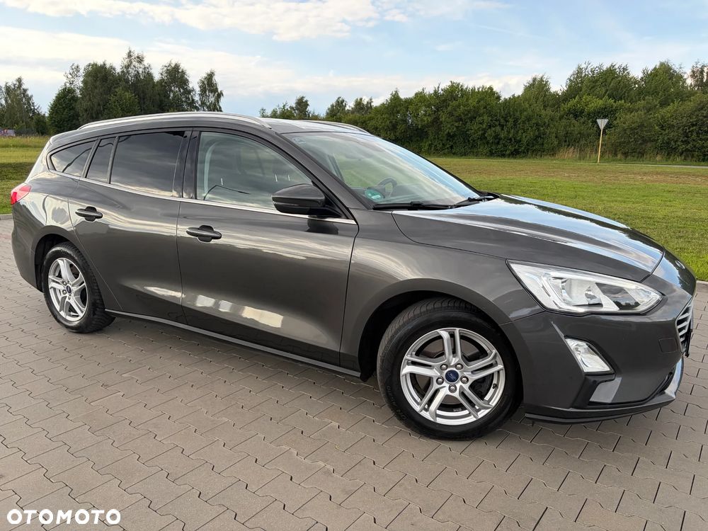 Ford Focus 1.5 EcoBlue Start-Stopp-System TITANIUM DESIGN - 16