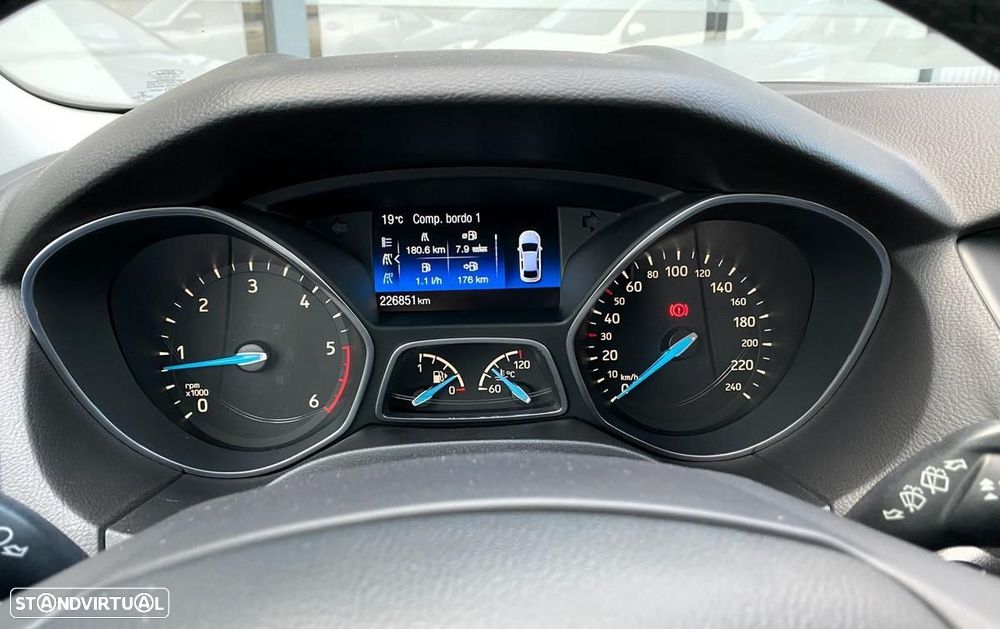 Ford Focus SW 1.5 TDCi Titanium - 25