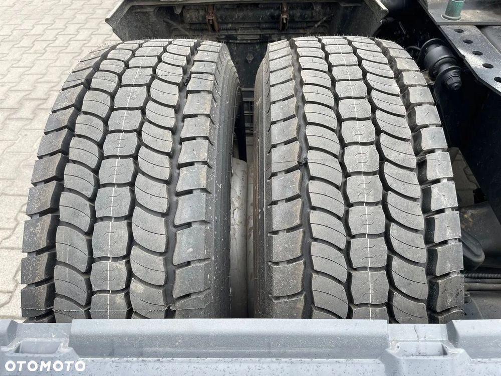 MAN TGX 18.470 4x2 BL SA - 11