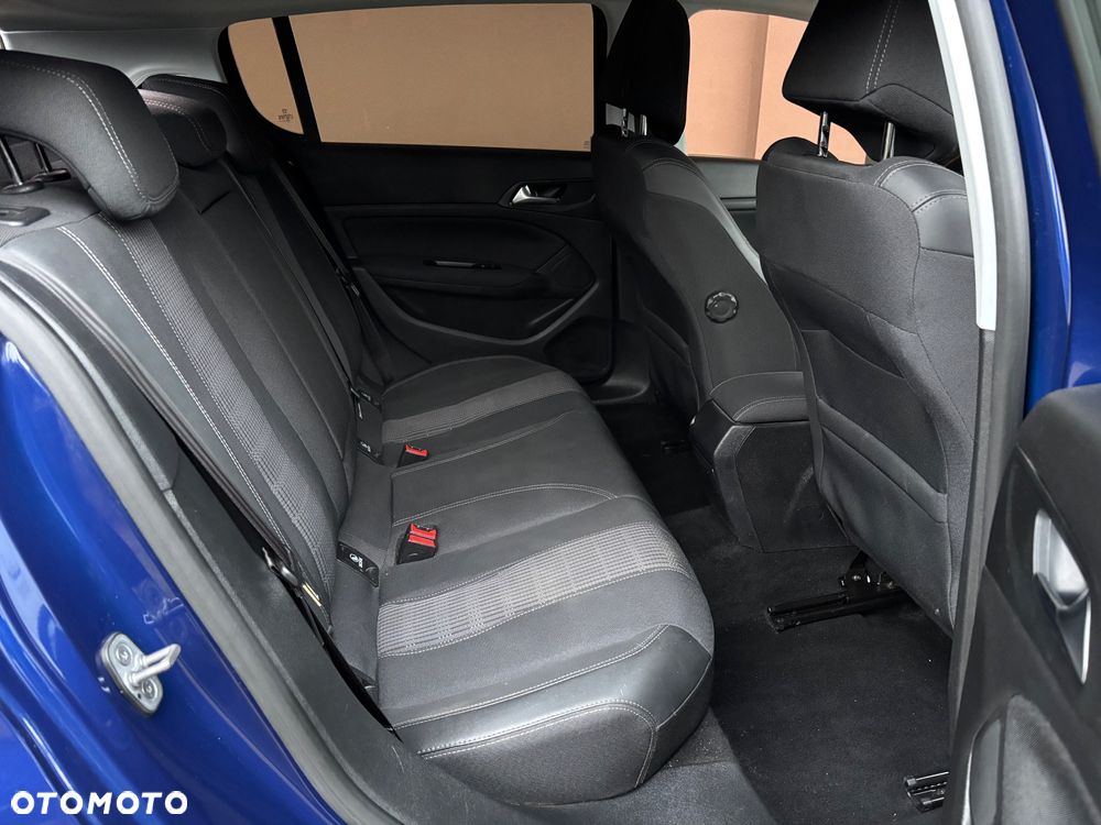 Peugeot 308 1.2 PureTech Allure S&S - 11