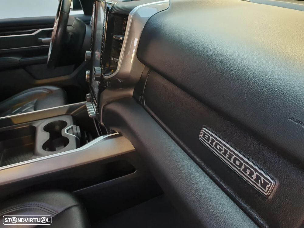 Dodge RAM - 12