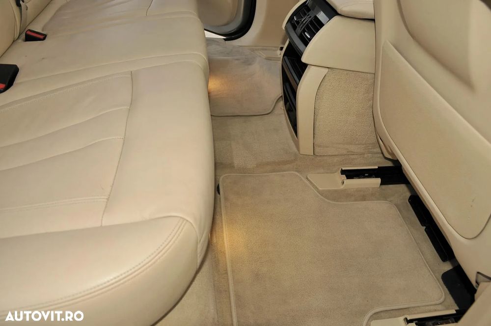 BMW X5 xDrive25d - 11