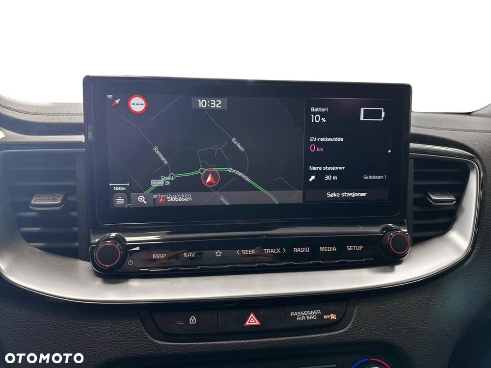 Kia Ceed 1.6 GDI PHEV L DCT - 15