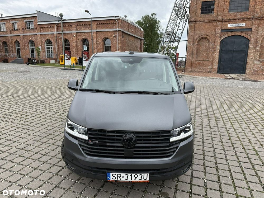 Volkswagen Multivan - 5