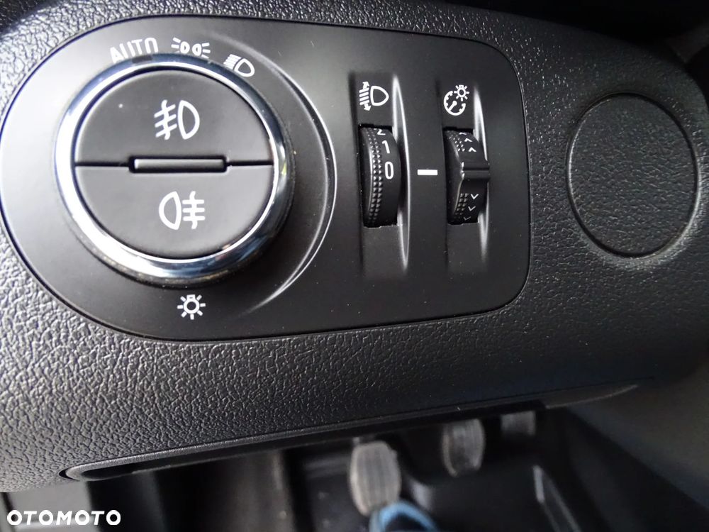 Opel Combo - 18