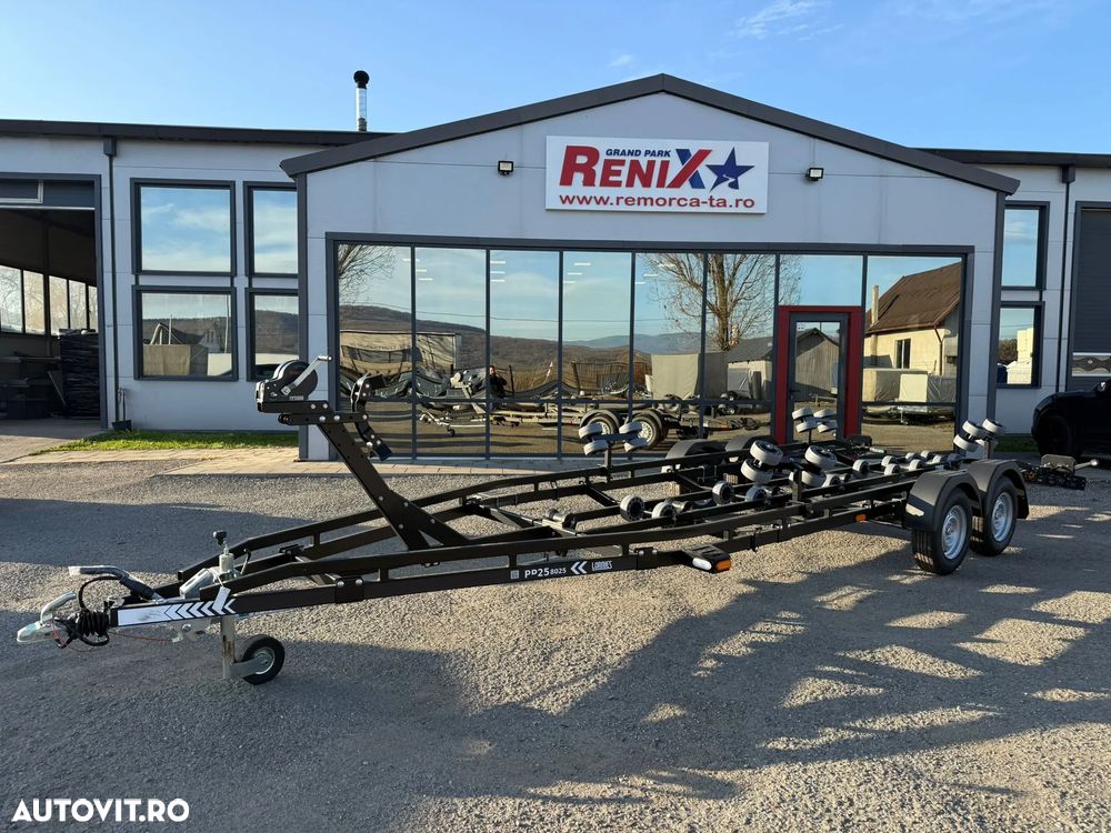 Lorries Peridoc/Remorca transport barca 7-7.8m 2500kg - 2