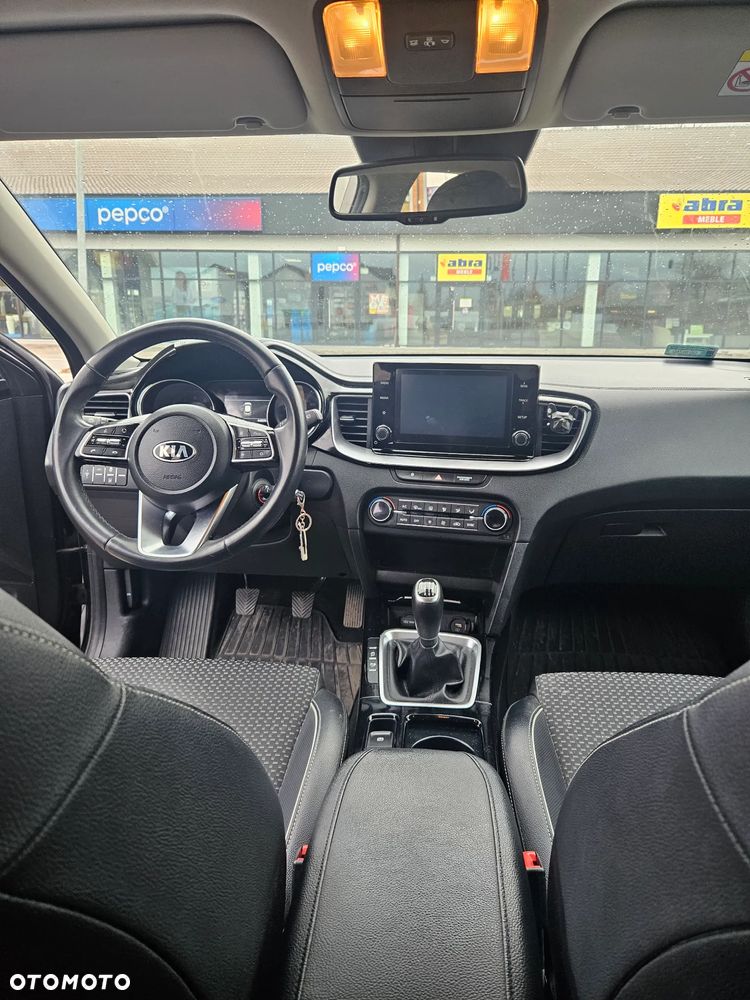 Kia XCeed 1.5 T-GDI M - 8