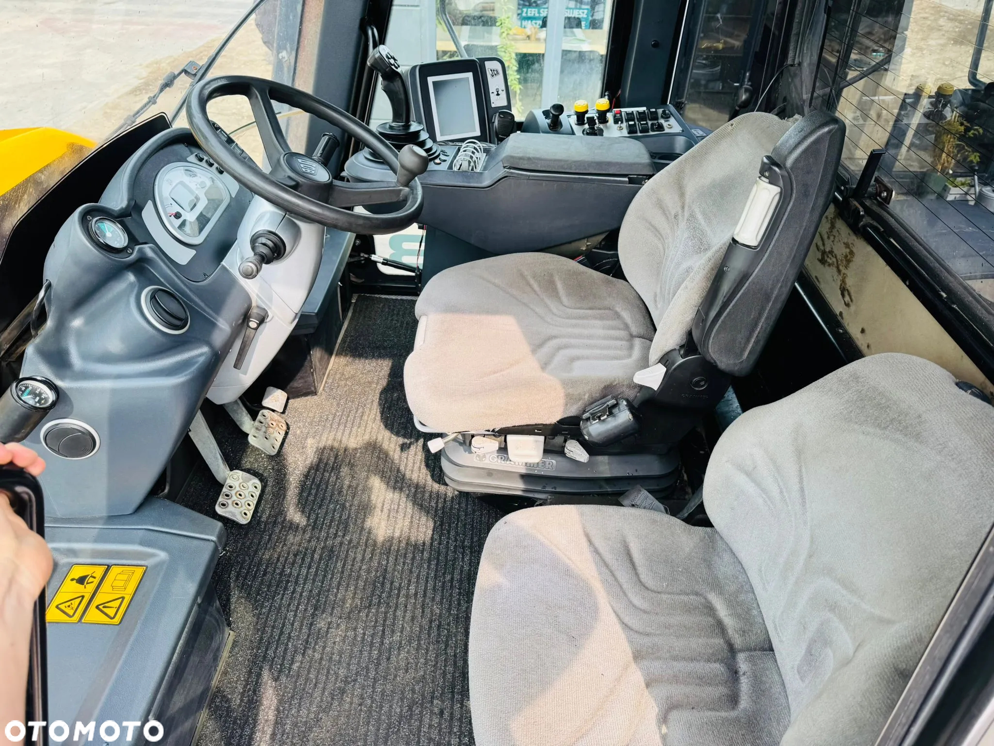 JCB FASTRAC 3230 - 15