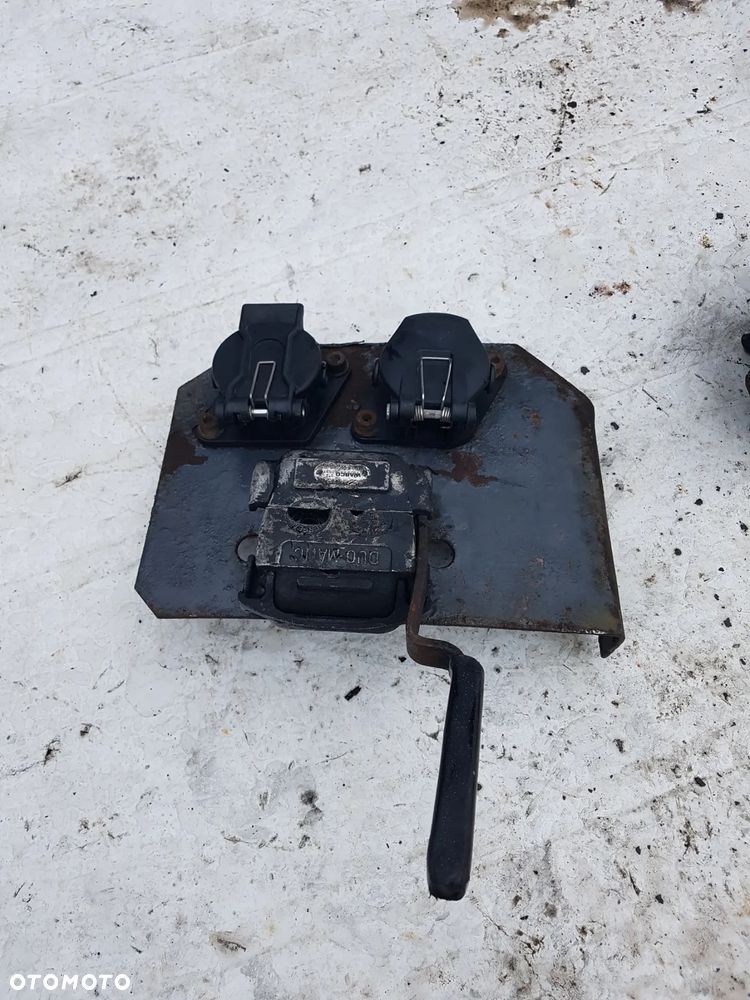 BLACHA PRZYŁĄCZA PRZYŁĄCZY PRZYCZEPY MAN TGL TGM - 2