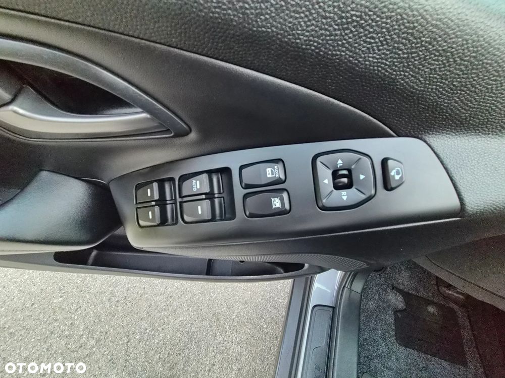 Hyundai ix35 1.6 GDI Premium 2WD - 25