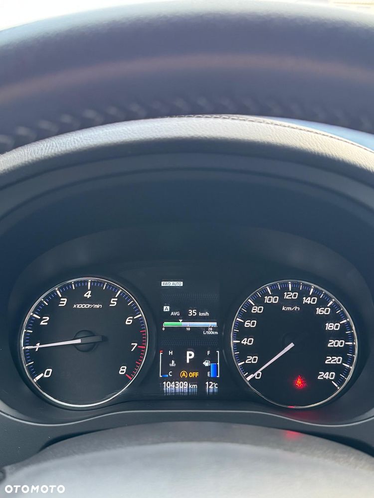 Mitsubishi Outlander 2.0 Instyle Navi 4WD CVT - 17