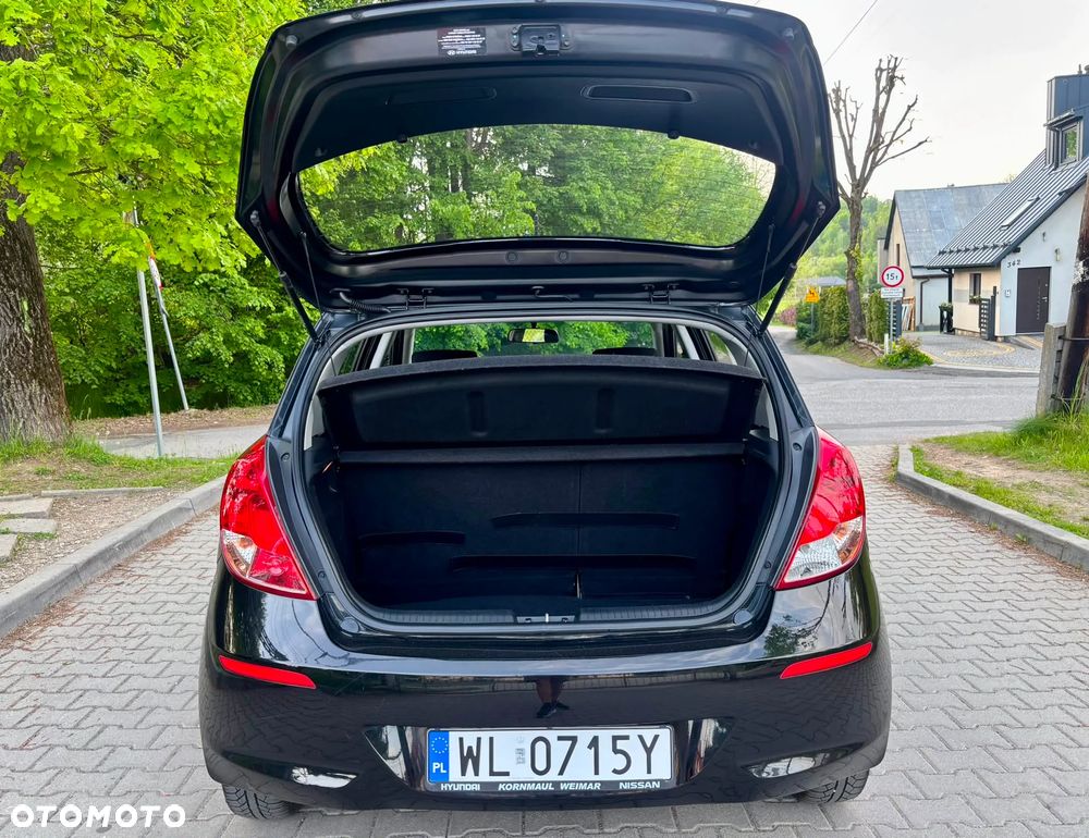 Hyundai i20 1.25 Wersja Jubileuszowa - 38
