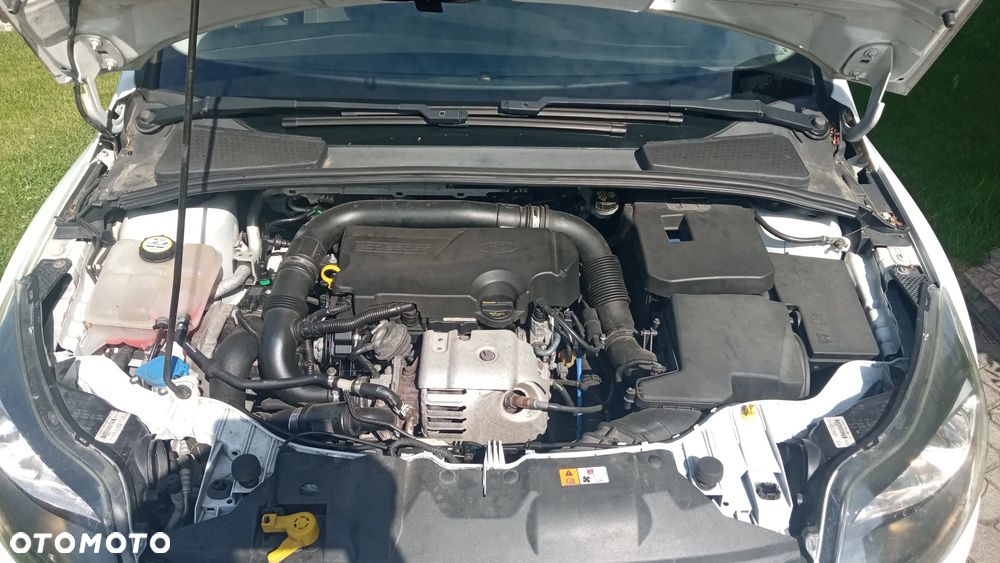 Ford Focus 1.0 EcoBoost Titanium - 28