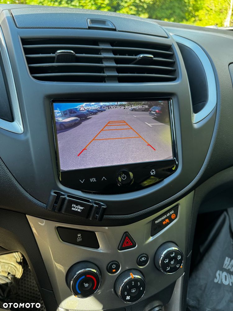 Chevrolet Trax 1.4 T LS - 12