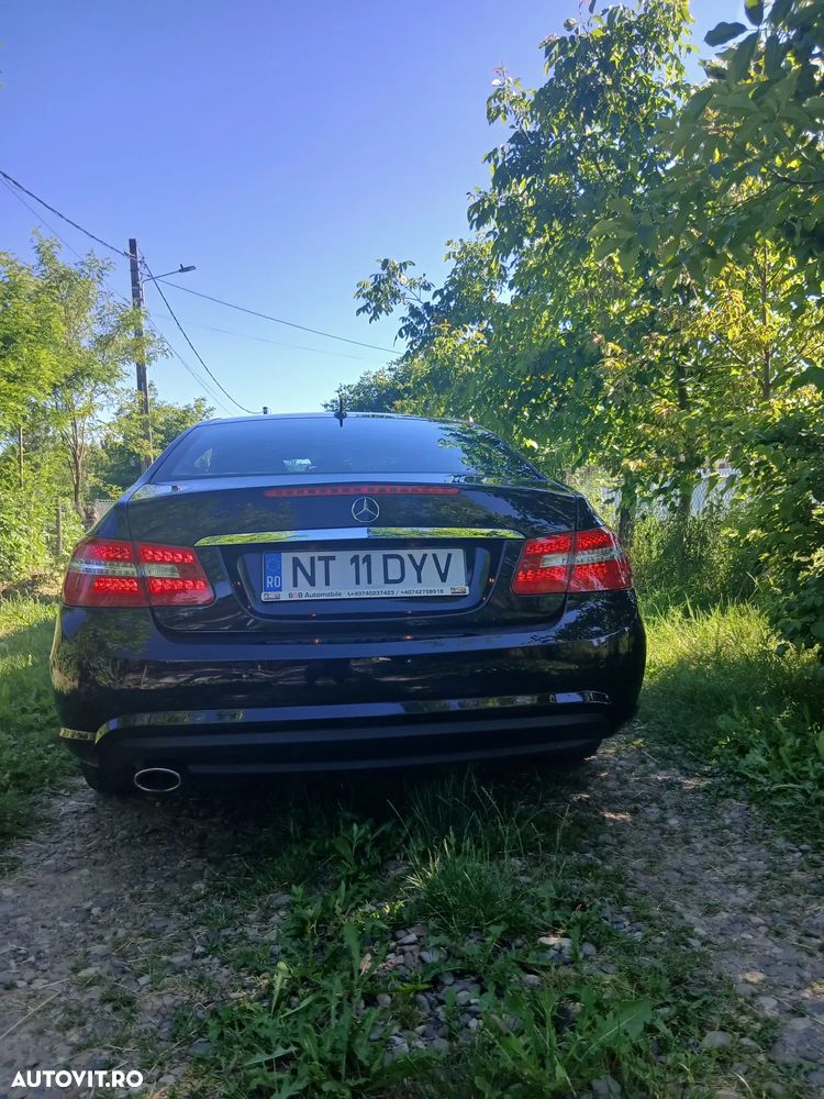 Mercedes-Benz E - 12