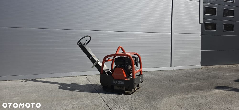 Zagęszczarka gruntu HUSQVARNA LG300 Wacker dpu bomag weber