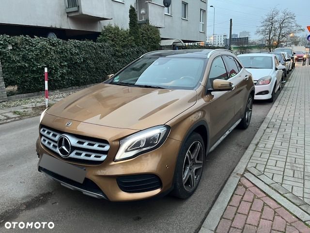 Mercedes-Benz GLA 220 4-Matic AMG Line - 12