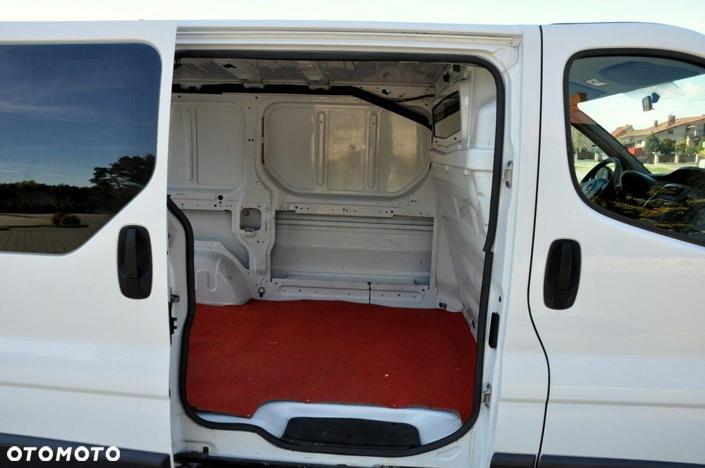 Opel Vivaro - 32