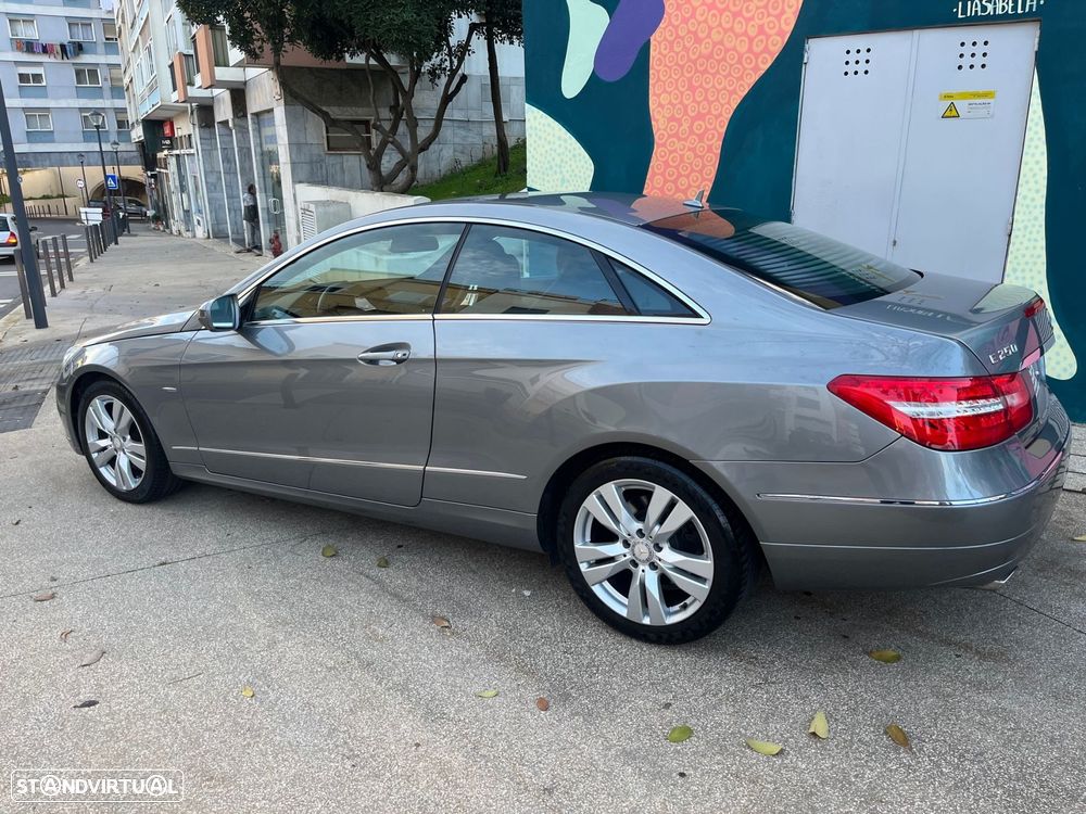 Mercedes-Benz E 250 CDi Avantgarde BlueEfficiency Auto - 26