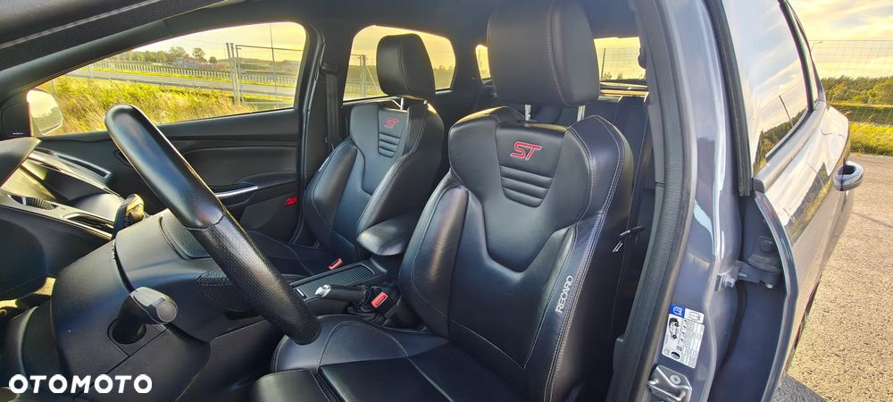 Ford Focus 2.0 TDCi ST-2 - 17