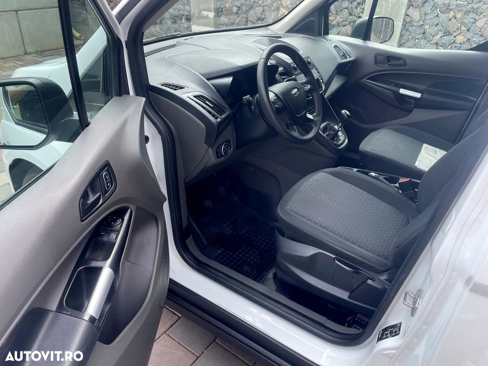 Ford Transit Connect - 10