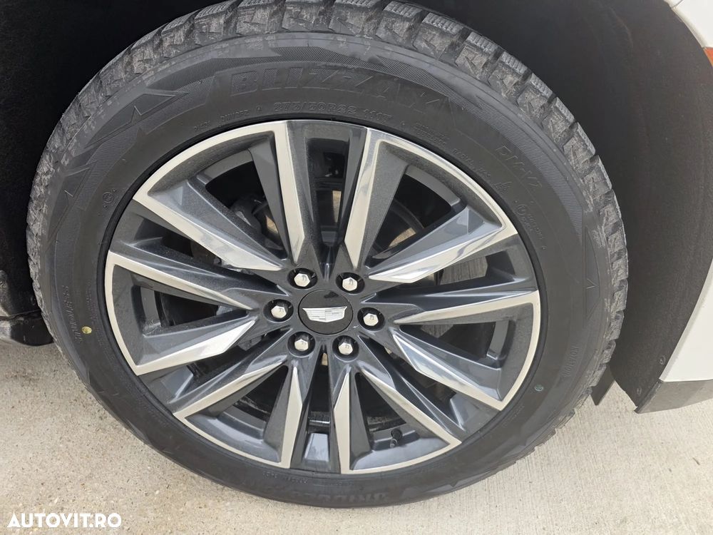 Cadillac Escalade 6.2 V8 AWD AT Platinum - 16