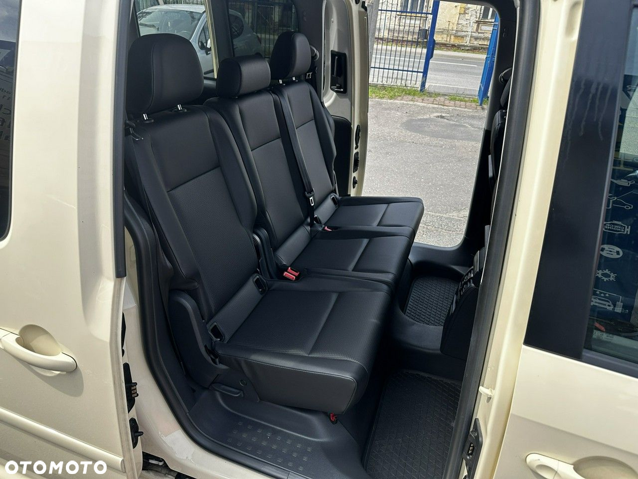 Volkswagen Caddy - 14