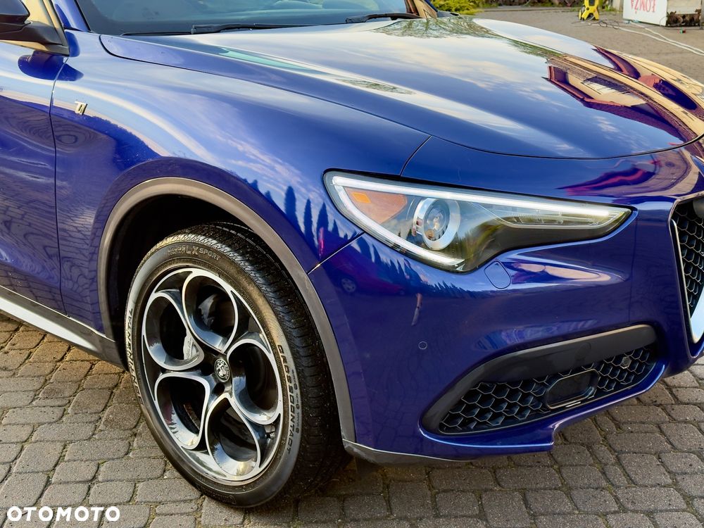 Alfa Romeo Stelvio 2.0 Turbo 16V AT8-Q4 Ti - 2