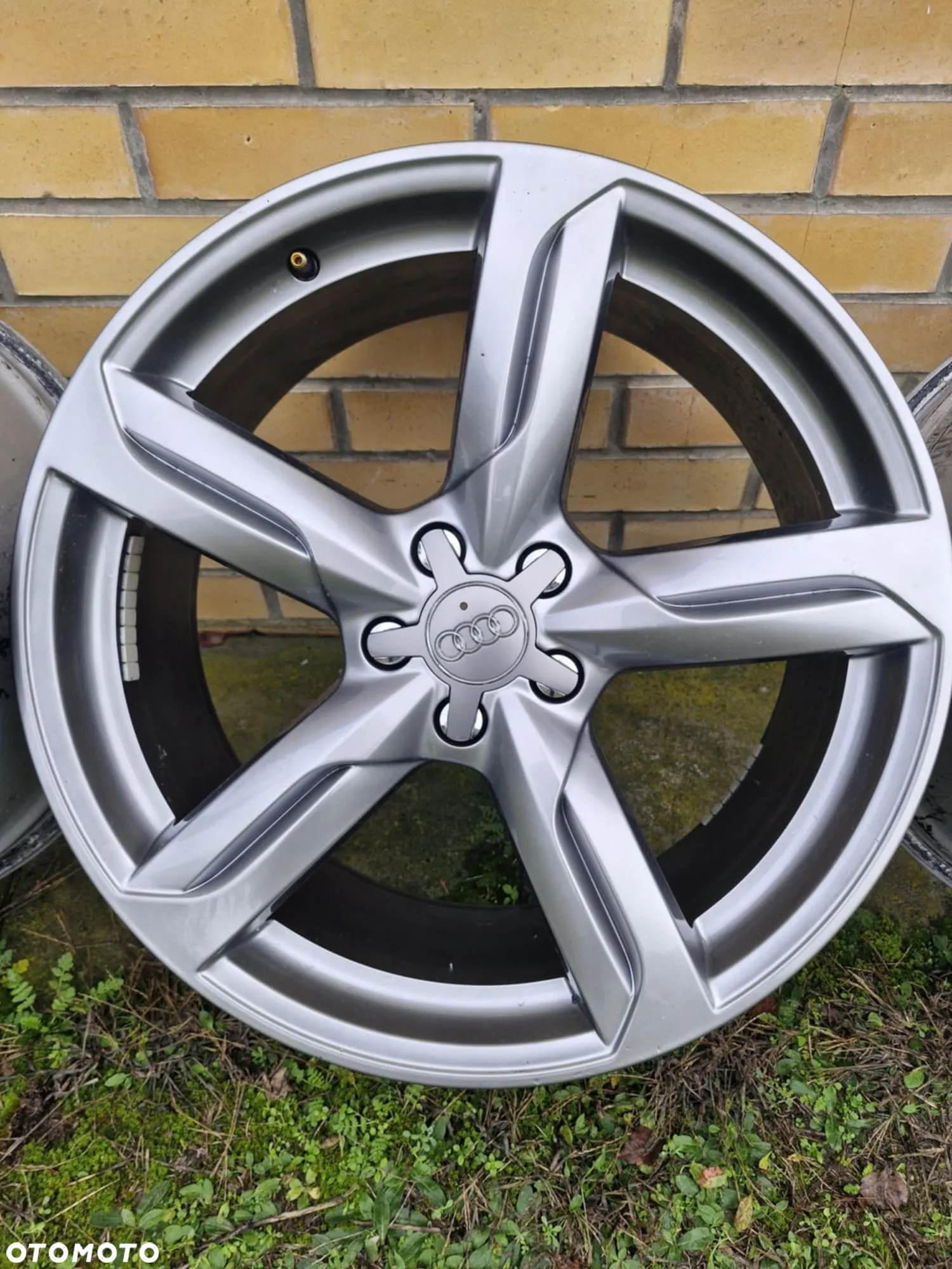 FELGI AUDI Q5 20" 8R0601025D - 5