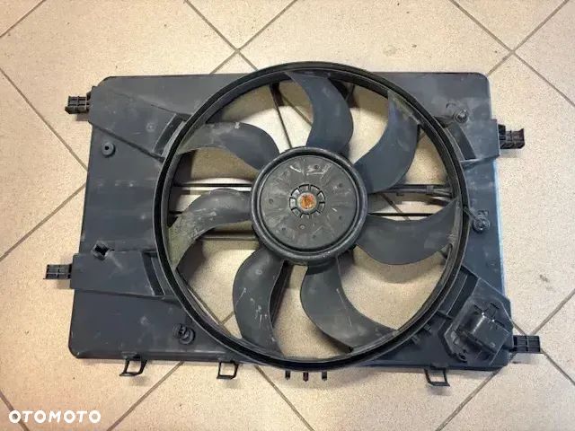 WENTYLATOR CHŁODNICY CHEVROLET ORLANDO 1.8 13252520 52421475