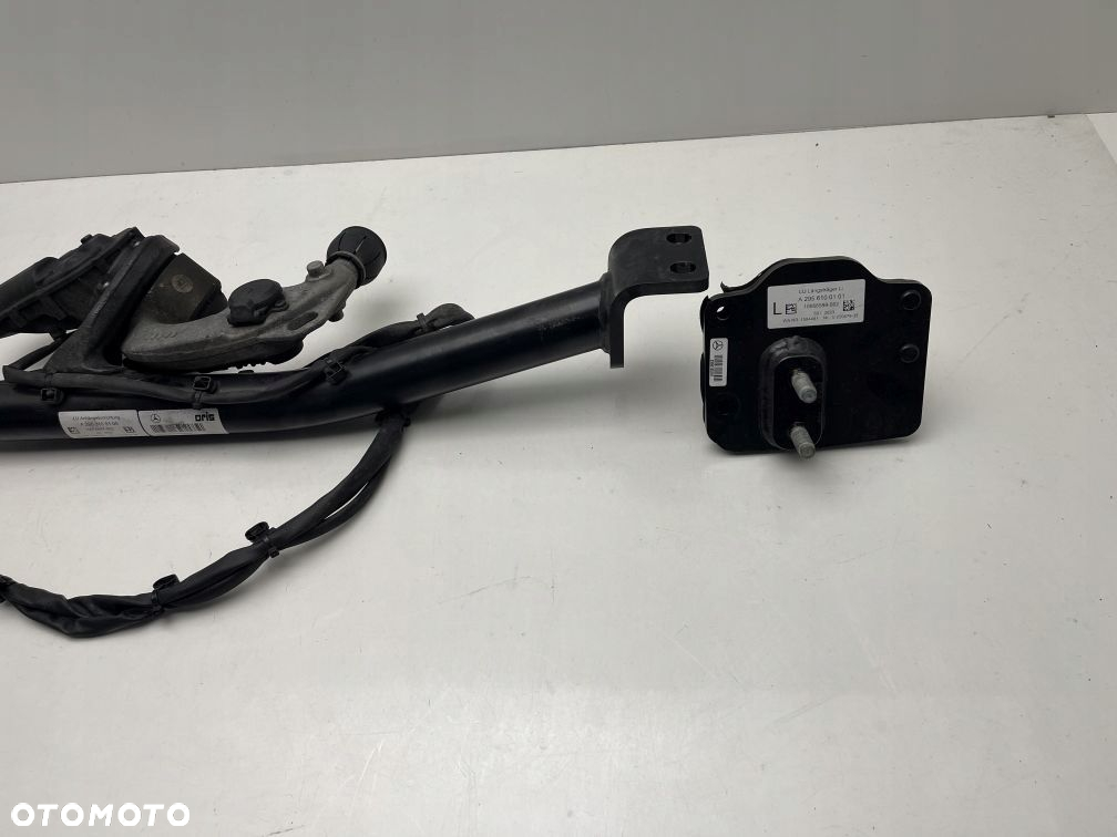 HAK HOLOWNICZY MERCEDES EQE A2953100100 - 3