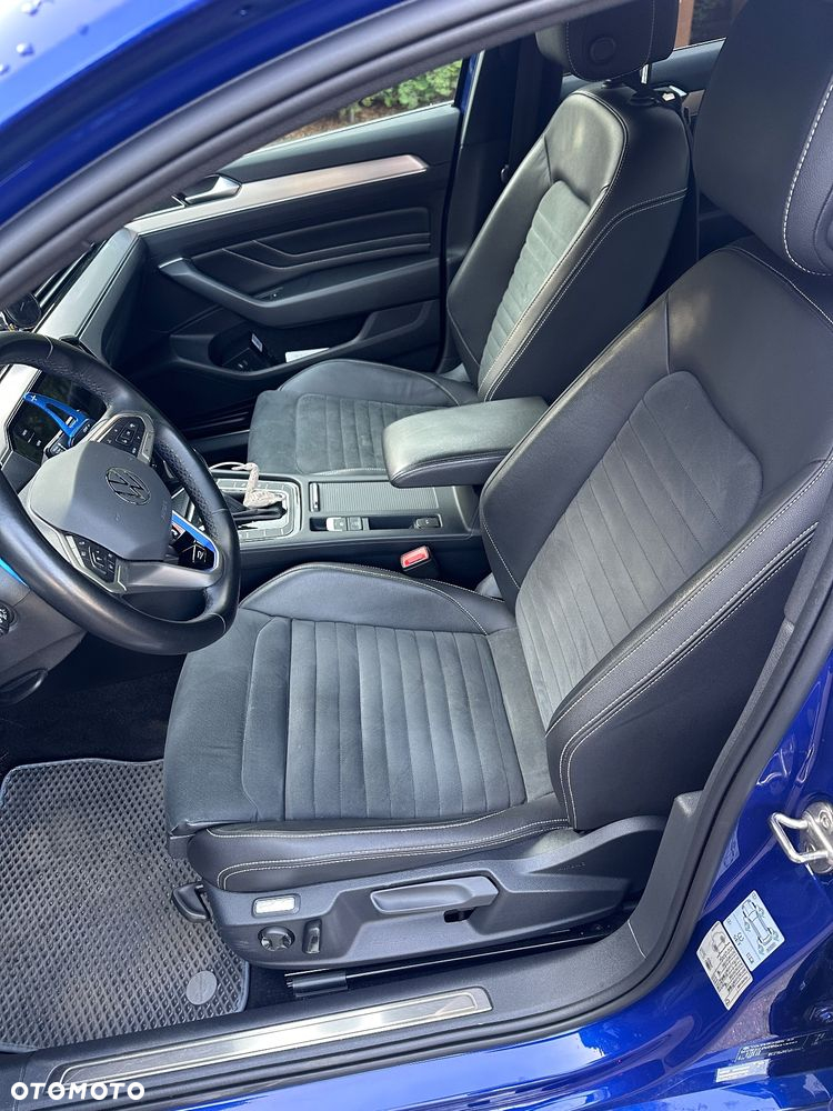 Volkswagen Passat - 17