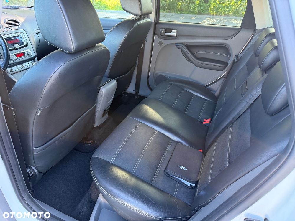 Ford Focus 2.0 TDCi Ghia - 9