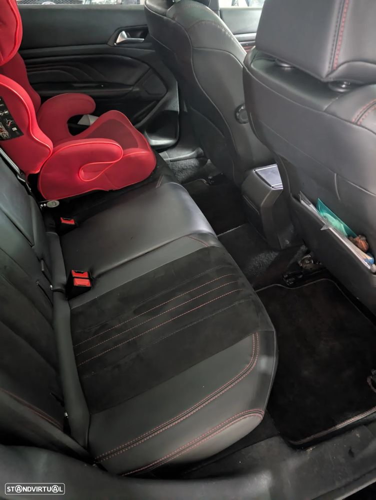 Peugeot 308 SW 1.6 BlueHDi GT Line - 11