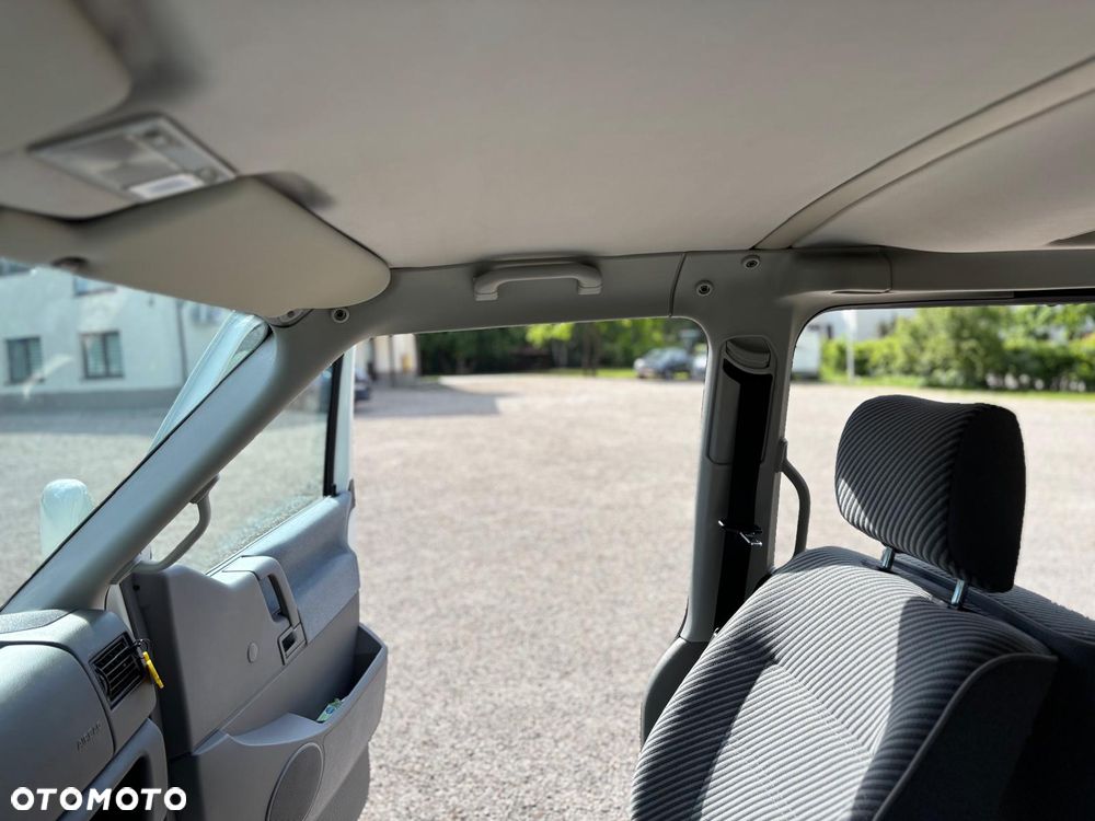 Volkswagen Transporter Mixt - 28