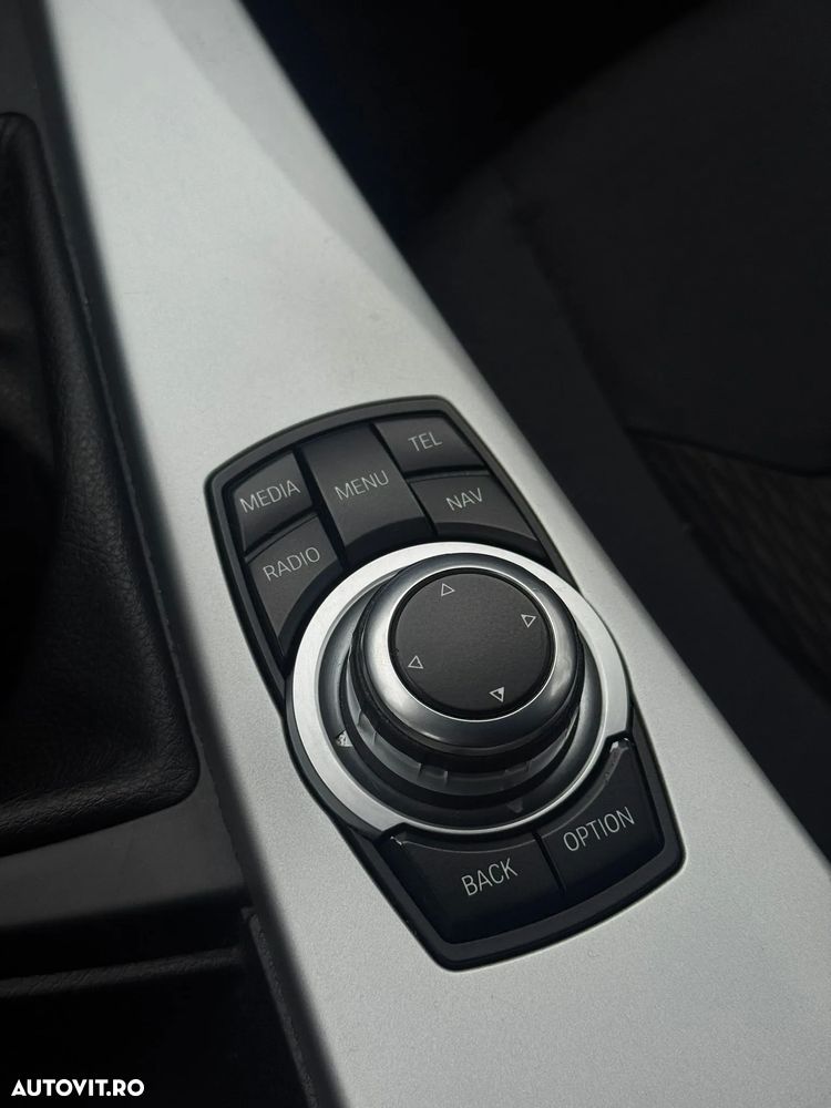 BMW Seria 3 318d - 35