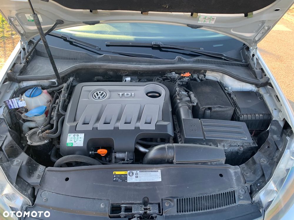Volkswagen Golf VI 2.0 TDI Comfortline DSG - 14