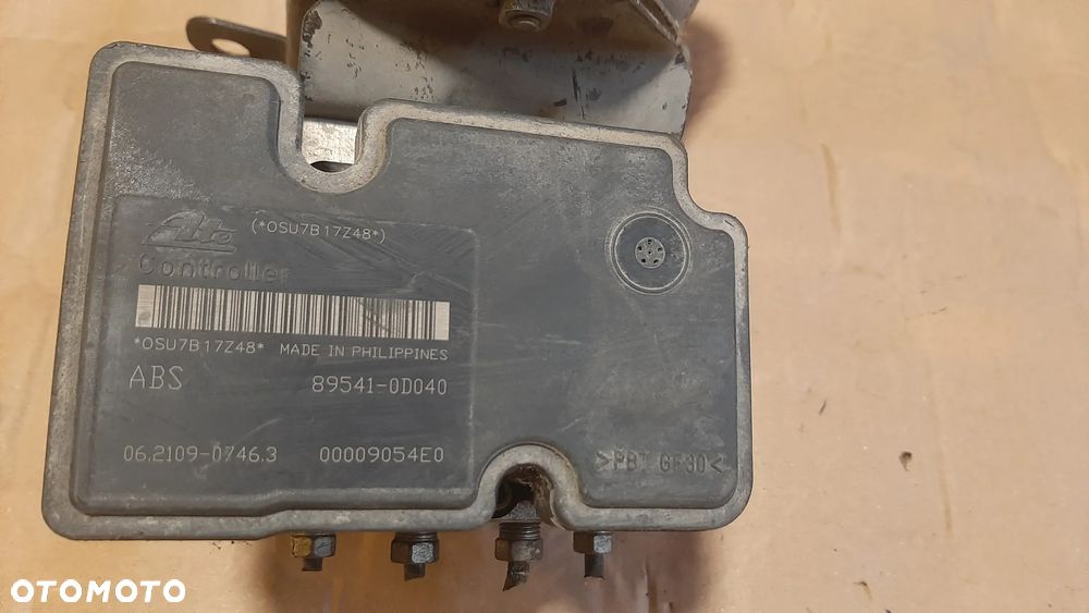 Pompa hamulcowa ABS YARIS II D4D  44510-0D031   89541-0D040 - 2