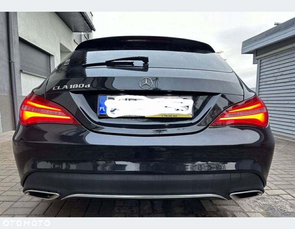Mercedes-Benz CLA 180 d 7G-DCT Peak Edition - 11
