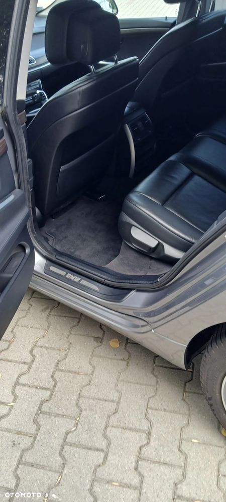 BMW Seria 5 530d xDrive - 10