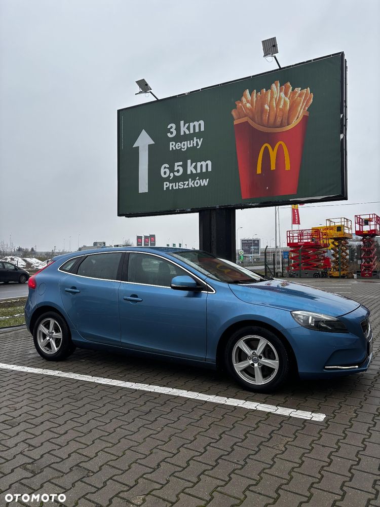 Volvo V40 D4 Drive-E Momentum - 3