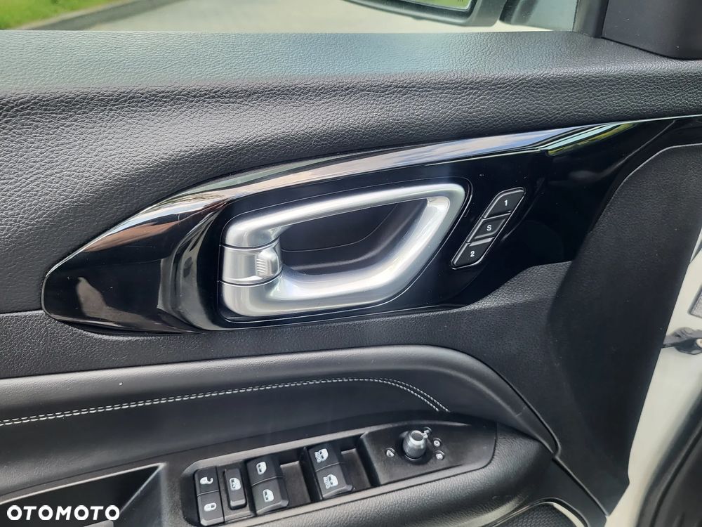 Jeep Compass - 23