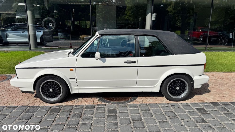 Volkswagen Golf - 6