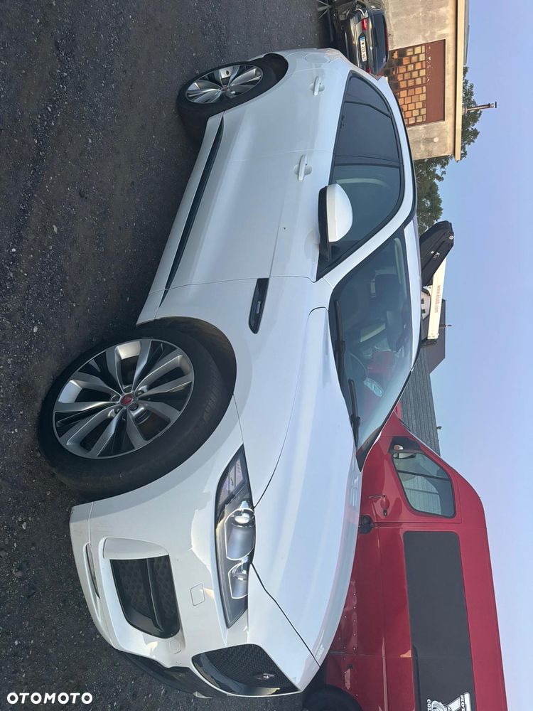 Jaguar F-Pace 20d R-Sport - 1
