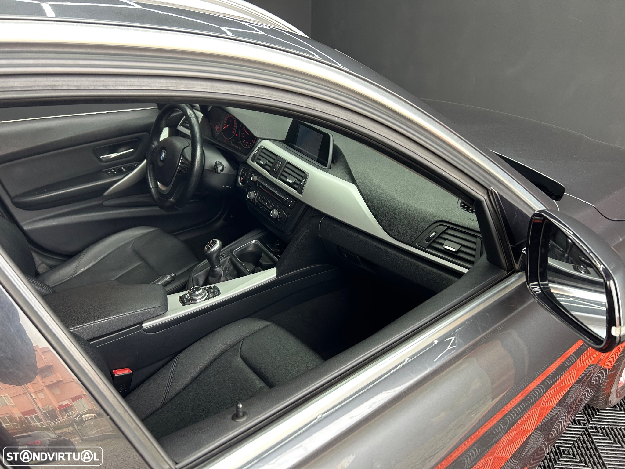 BMW 318 d Touring Navigation - 53